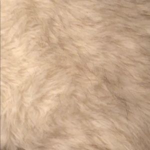 Meet your Posher, Carrie